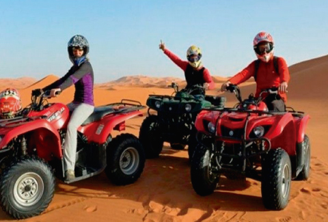 Quad dans le désert du Maroc